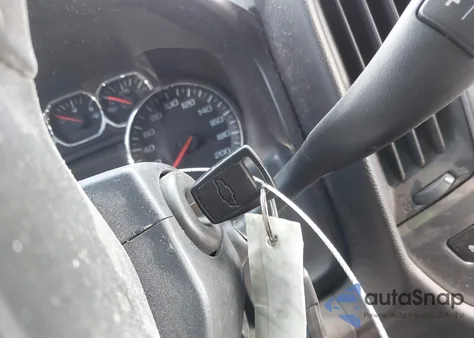 2014 Chevrolet Silverado 1500 1Lt/2Lt from USA, damaged, VIN 3GCUKREC0EG308078